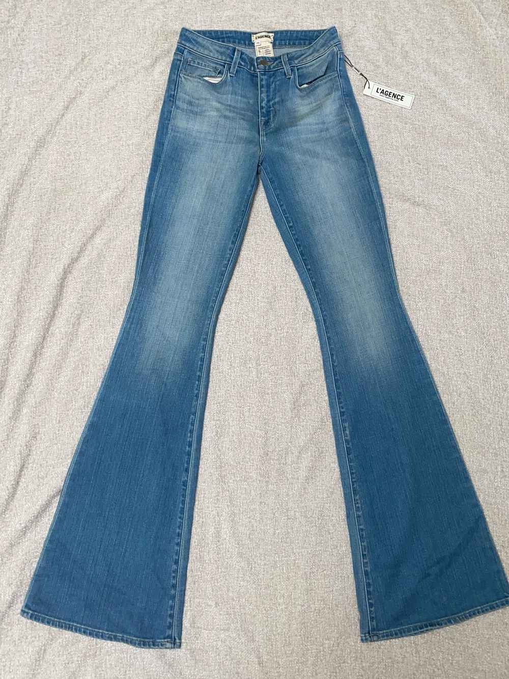 NWT L'AGENCE Bell High Rise Flare Jeans Light Medium Wash Denim Size 25